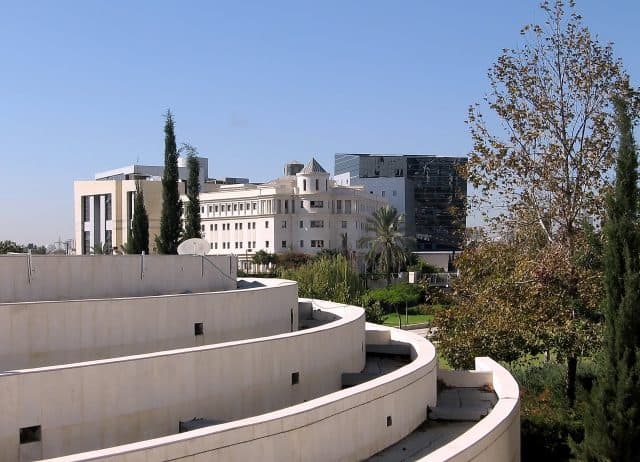 נחשף: מרצה מבר אילן תכנן לרצוח מאות ערבים