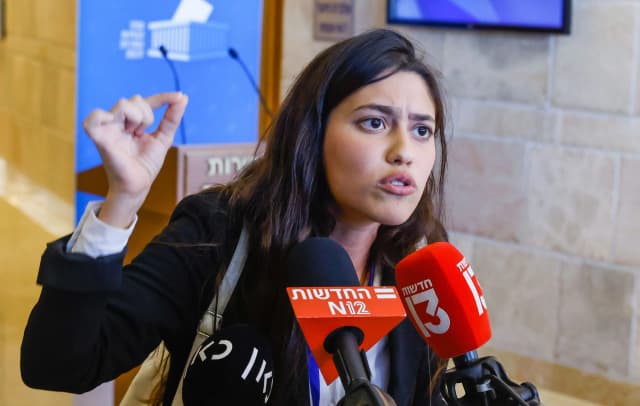 פיצוץ בין הדר מוכתר למועמד ישר: "גועל נפש, אפס אחד". צפו