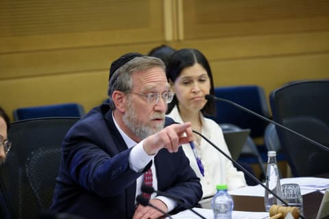 פינדרוס מצא את האשם: בגלל זה הממשלה שלנו לא הצליחה