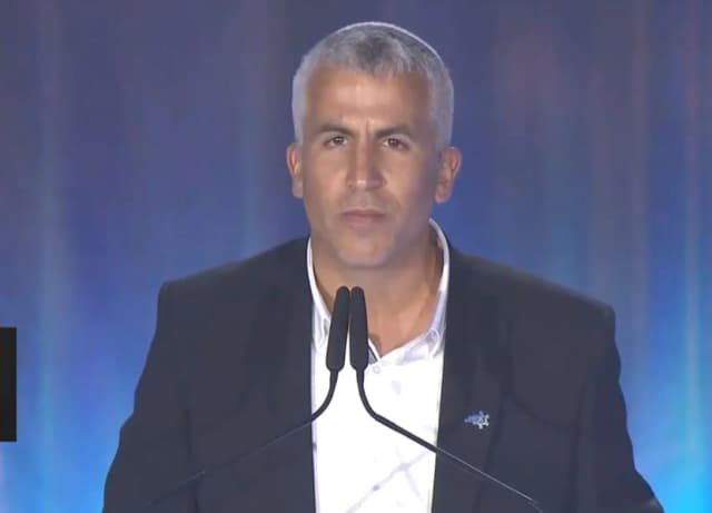אלחנן קלמנזון באזהרה חמורה: "זה מרגיש כמו השבעה באוקטובר"