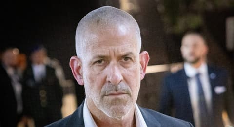 נתניהו מגיב לראשונה לתביעת רונן בר: "אתה רציני?"
