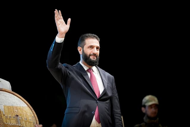 בסוריה מכחישים: "לא נפגשנו עם בכירי חיזבאללה"