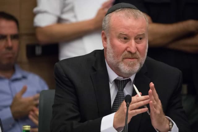 נתניהו מגיב לראשונה לעדות מנדלבליט: "פיגוע בדמוקרטיה"