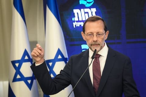 משה פייגלין משתולל: "אתה שקרן, בגללך אנשים נהרגו"