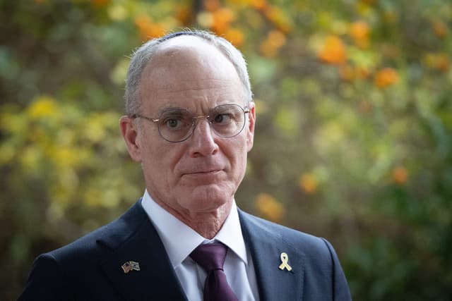 השגריר לייטר בעדכון כואב על מצבו הרפואי של בנו