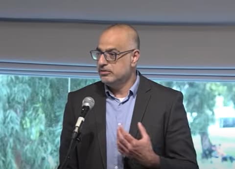 פרופ' כהן אליה זועק: "זה על גבו של בנימין נתניהו"