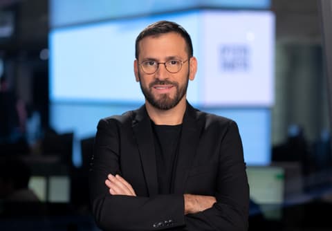 אלירז שדה מעריך: זו הסיבה האמיתית בגללה נתניהו רודף את וינטר