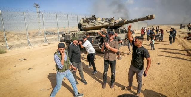 הבכיר הביטחוני מטיל פצצה: "אחשוף את זה לפני הבחירות"