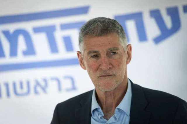 עימות חריף בשמאל: יו"ר המשותפת מתפוצץ על יאיר גולן