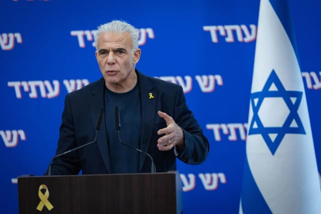 לפיד: "פגשתי את זיני, אין סיכון לתוצאות הבחירות"