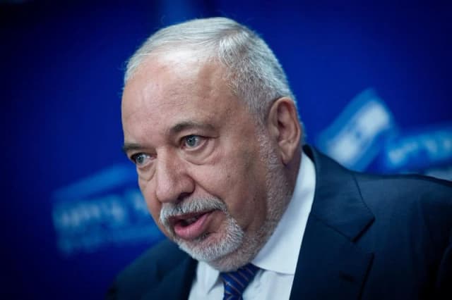 3 שבועות לבחירות: המהלך הדרמטי של אביגדור ליברמן
