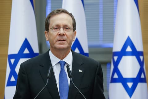 אחרי הדרמה במטוס: ההחלטה המפתיעה של הנשיא הרצוג