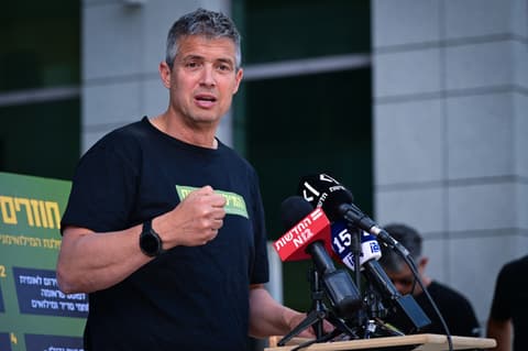 יועז הנדל טוען: זה מספר המנדטים שאנחנו שווים