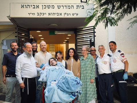 במבצע מורכב: החולה מטיפול נמרץ הגיע לסליחות