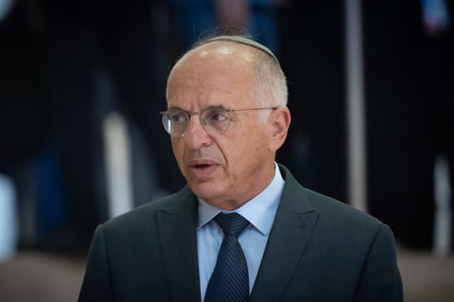 יו״ר ועדת הבחירות דחה עתירות נגד סרטונים של נתניהו