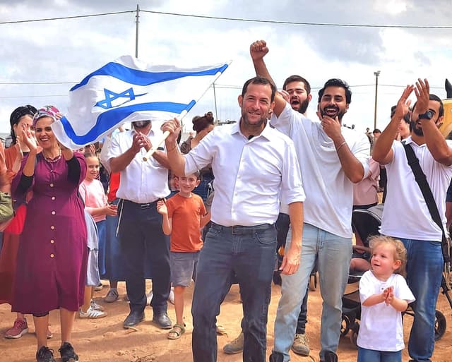 אלפים בצפון השומרון: צעדת הענק מגנים לכדים יצאה לדרך