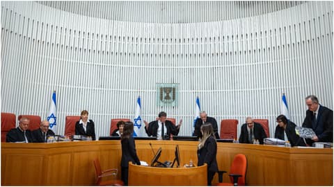 פחות משבוע לבחירות: בג"ץ מנחית מכה נוספת על נתניהו