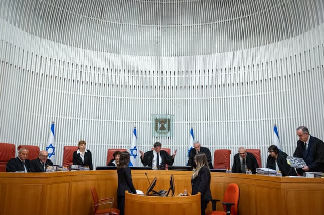 דרמה בעליון: שופטי בג"ץ יפסלו את סמי אבו שחאדה?