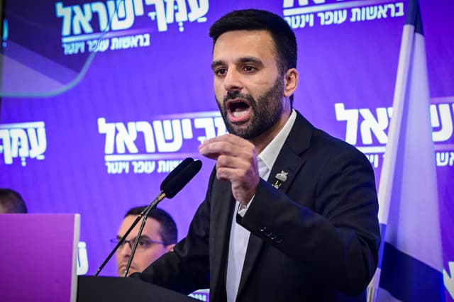 חדאד תוקף את נתניהו: "הכשיר את עבאס אצל הרב דרוקמן"