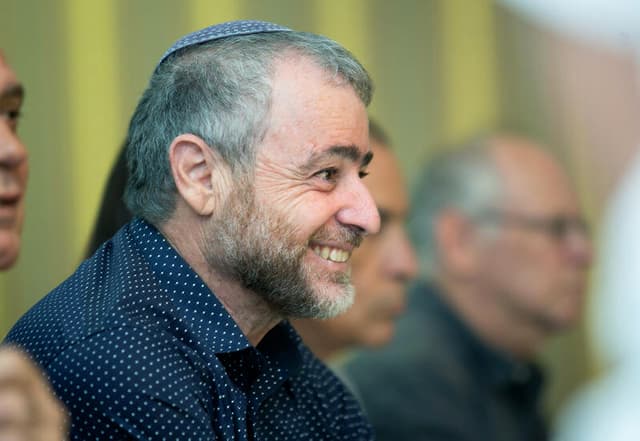 מזל טוב: בגיל 63 - שמעון ריקלין בבשורה מרגשת