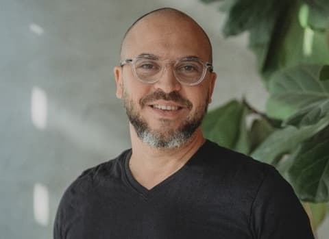 עמיחי אתאלי מפרגן לבכיר בקואליציה: "הוא גאון"