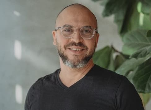עמיחי אתאלי מפרגן לבכיר בקואליציה: "הוא גאון"