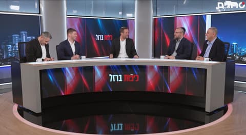"עצוב לראות את האיש הזה, הוא פתטי לחלוטין"