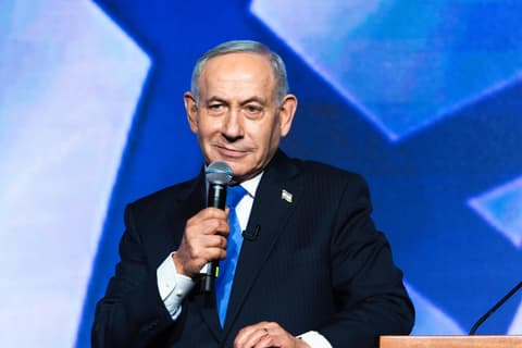 עמית סגל חושף: המהלך הדרמטי שעלול להפיל את נתניהו