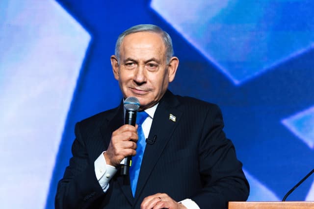 עמית סגל חושף: המהלך הדרמטי שעלול להפיל את נתניהו