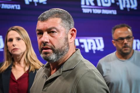 עופר וינטר בתגובה ראשונה לפרישה של גנץ