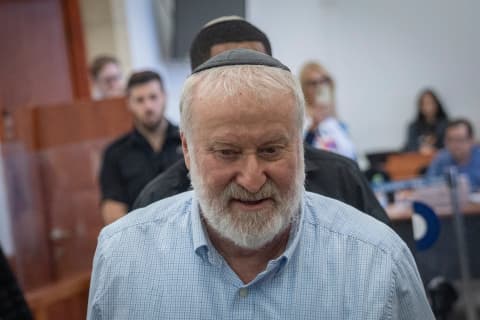 "אם תובע יגיד שהוא שונא את ראש הממשלה": דרמת ענק במשפט נתניהו