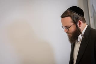 המשחק האמיתי של מוטי לייטנר: למה הוא לא יפרוש בשום מחיר