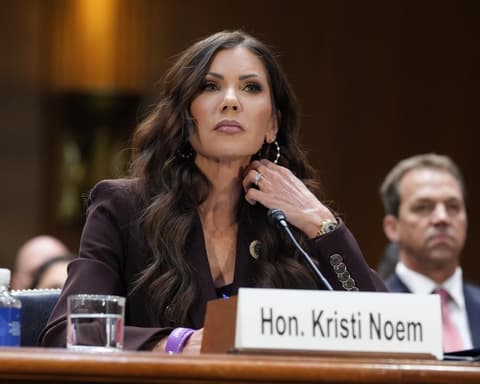 Kristi Noem, former Trump homeland security chief, files for divorce