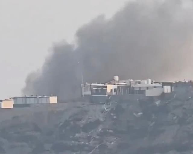 Houthi missiles strike Saudi-led coalition forces HQ at presidential palace in Aden