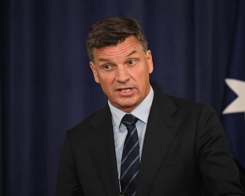 Taylor distances himself from Bragg’s proposal to let homebuyers use super as collateral for mortgages