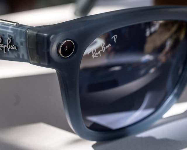 Albanese government considers ‘world-leading’ ban on smart glasses in public office and buildings