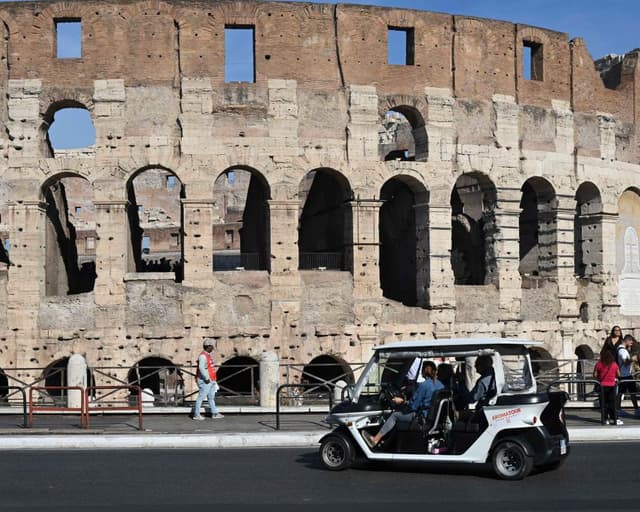 ‘I have to dodge them all the time’: Rome locals incensed by rise in golf cart tours