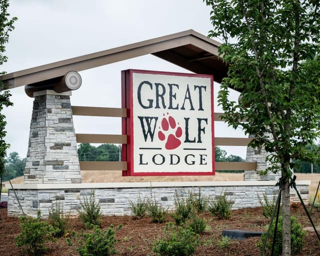 Pennsylvania woman allegedly kills husband and son before attempting suicide at resort