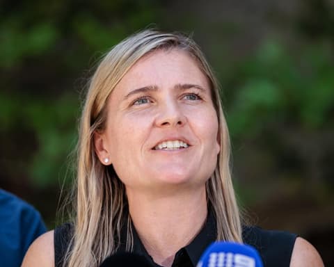 Activists plan legal action against police ban on entering security zone near Perth weapons expo