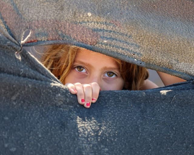 Court quashes block on mothers and children in Gaza joining families in UK