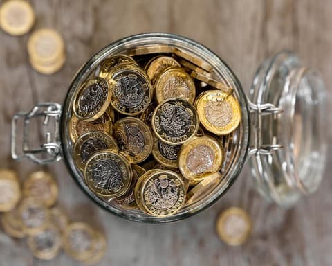 Should you lock into a fixed-rate savings account paying 5.25%?