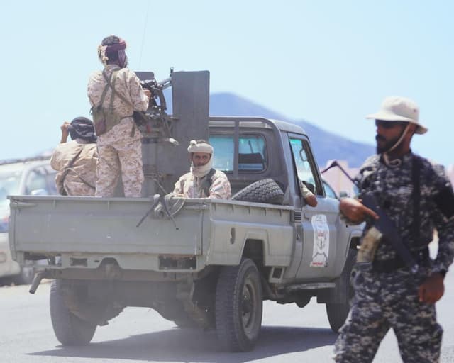 Yemen air campaign against Houthis under way, says Saudi-led coalition