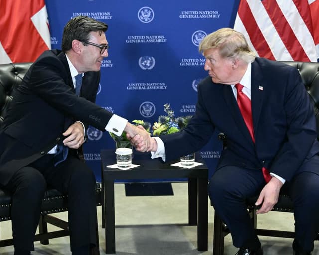 Trump praises relations with Burnham despite tensions over AI and Iran