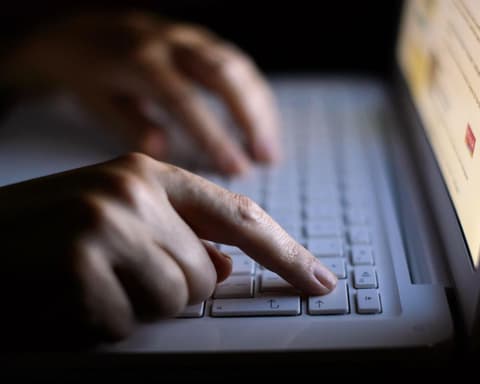 Private colleges around Australia offering last-minute discounts for diploma allegedly ‘misused by shonks’