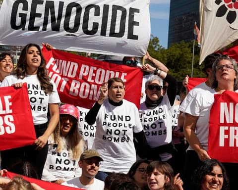 Netanyahu’s speech at UN spurs protests in New York City: ‘Let Gaza live’
