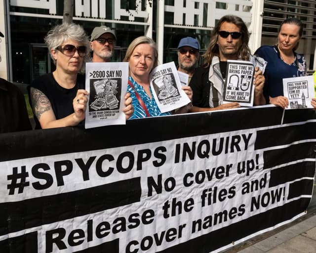 Undercover police officer lied to spycops inquiry about sexual relationship