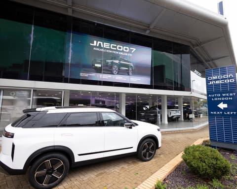 EU to limit Chinese hybrid vehicle imports to 350,0000 a year