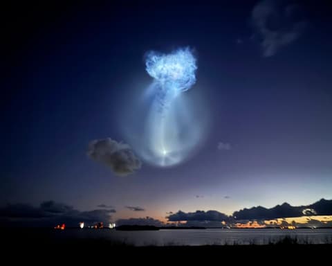 SpaceX rocket launch causes stunning ‘jellyfish cloud’ visible off US east coast