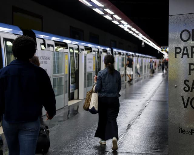 Clan leader in Paris sentenced to eight years for human trafficking