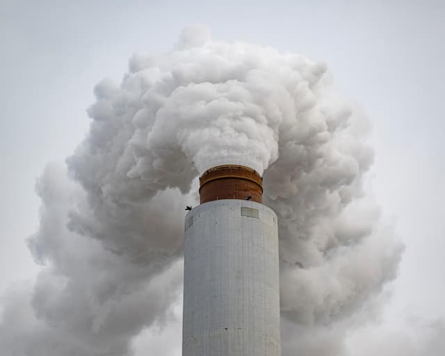 Trump’s EPA reportedly poised to axe carbon pollution rules for power plants
